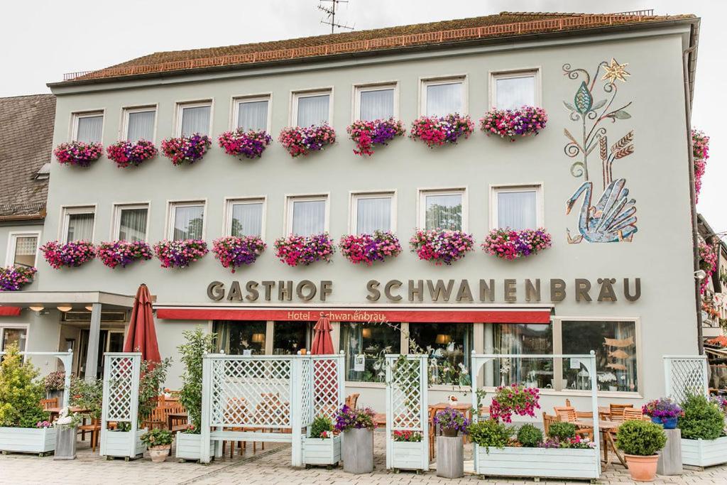 Hotel Brauereigasthof Schwanenbraeu Ebermannstadt Exterior photo